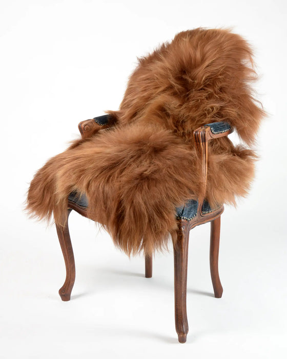 A beautiful chestnut brown Icelandic sheepskin rug #019