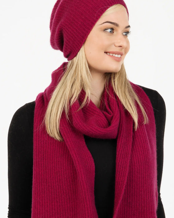 NX876 oversized slouch scarf in Winterberry close up